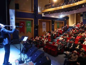 Serkan Çağrı AKM’de sevenleriyle buluştu