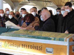 CHP lideri Kılıçdaroğlu, gazeteci Emel Yıldırım’ı son yolculuğa uğurladı