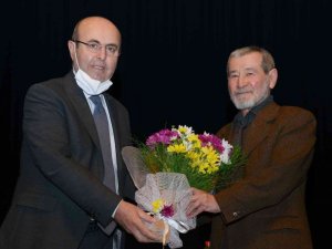 Kırşehir Kitap Günlerinde ‘Şiir ve Hayat’ söyleşisi yapıldı