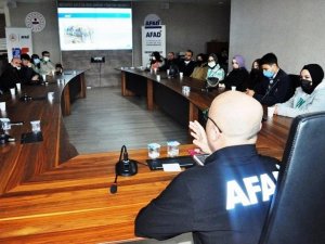 Kütahya’da "Afete Hazırlık Kulüpleri" toplantısı