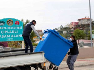 Alanya’da 150 adet sıfır atık konteyneri dağıtıldı