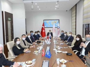 “Tarihi Kimliğiyle Kars Kenti Projesi” değerlendirme toplantısı yapıldı