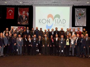 (DÜZELTME) - Başkan Uysal: "Muratpaşa’da imar ve mülkiyet sorunları için çalışıyoruz"