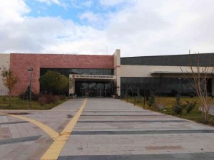 ’Gökkuşağının Sonu’ Tiyatrosu Nevşehir’de sahnelenecek