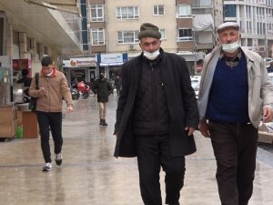 Aşılamada yüzde 79 seviyesine ulaşan Çankırı’da vak’a sayıları yarı yarıya düştü