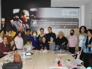 Atık maddeler kadınların elinde sanata dönüşüyor