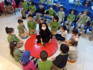 Öğrenciler kütüphane ile tanıştı