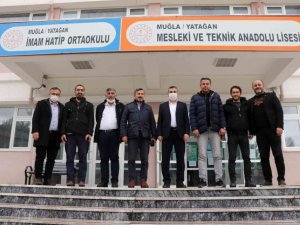 Uçak Yatağan’da okulları ziyaret etti