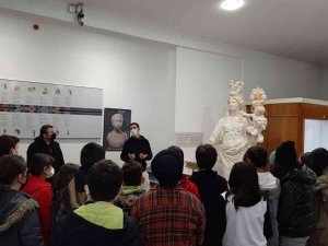 Ortaokul öğrencileri müzeyi ziyaret etti