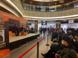 Şahin Kendirci hayranlarıyla buluştu