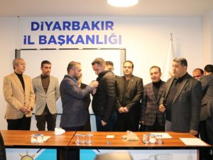 Diyarbakır’da Gelecek Partisi’nden 200 kişi AK Parti’ye katıldı