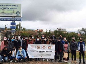 Denizlili öğrenciler Muğla Yerel Tohum Merkezi’ni ziyaret etti