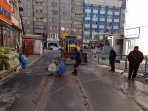 Belediye ekibinden su arızalarına anında müdahale