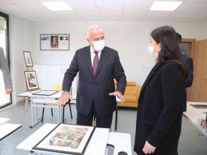 Başkan Atay, Otizm Yaşam Merkezi’nde son kontrolleri yaptı