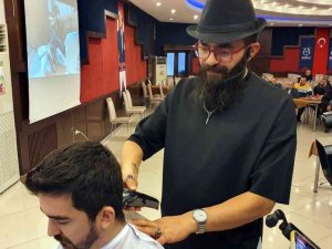 Nazillili berberler saç kesiminde püf noktaları öğrendi