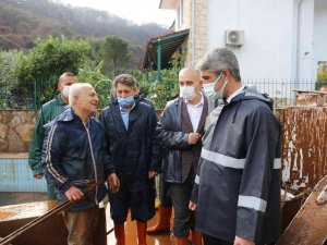 Marmaris’te vatandaşlar belediye ekiplerine teşekkür etti