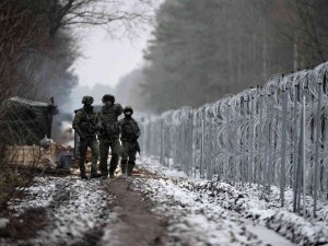 Polonya’nın Belarus sınırında 240’tan fazla göçmenin öldürüldüğü iddiası