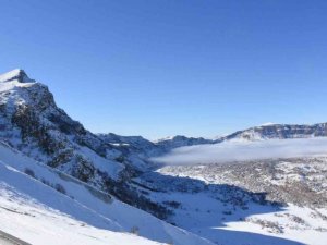Bitlis’in 4 mevsim tanıtımı için 2 bin 250 rakım yüksekliğe çıktılar