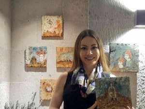 Kapadokya sevdasını taşlara resmetti