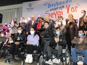 Safiye Soyman ve Faik Öztürk Beykozlu engelli bireylerle buluştu