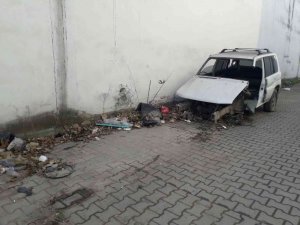 Çevre ve görüntü kirliliği oluşturan hurda araçlar toplanıyor