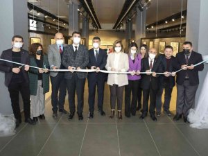 Tarihi belgelerden oluşan "100. yıl özel sergisi" açıldı