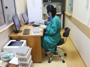 Doç Dr. Cemal Kazezoğlu, omicron ve korona virüsle ilgili önemli açıklamalar