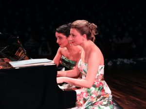 Ünlü piyanistlerden Aşık Veysel türküsü