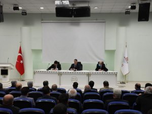 Vali Çağatay muhtarlarla bir araya geldi