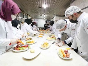 Aldıkları sertifikayla dünya mutfaklarında çalışabilecekler
