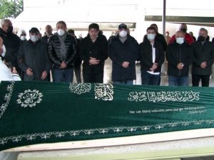Sanatçı Belgin Doruk’un oğlu Aydın Birsel son yolculuğuna uğurlandı