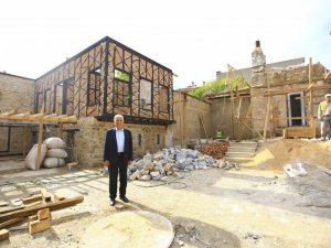 Tarihi konağın ısı dağıtım kanaları ortaya çıkarıldı