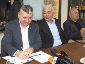 Ünye’nin il olması için imza kampanyası