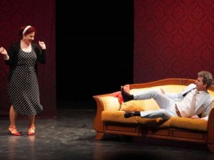 ‘Hırsız’ isimli tiyatro oyunu Bilecik’te sahnelendi