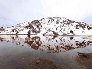 Dağların zirvesindeki "Karagöl"