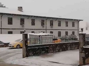 Kırıkkale’ye mevsimin ilk karı düştü