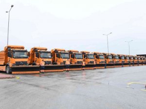 Konya Büyükşehir kar ve buzlanmaya karşı 31 ilçede görev başında