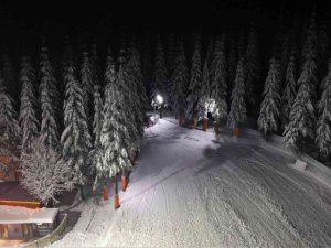 Kartepe’nin karlı akşam manzarası mest etti