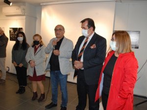 Dr. Ülkü ve  sağlık çalışanlarına saygı ekinliği