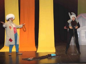 Çayırova’da tiyatro etkinliği