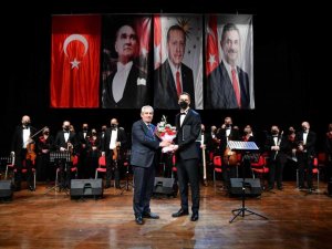 Mamak Belediyesi düzenlediği konserle kulakların pasını sildi