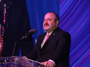 Bakan Varank: "Türk İHA ve SİHA’ları için dünya sırada"