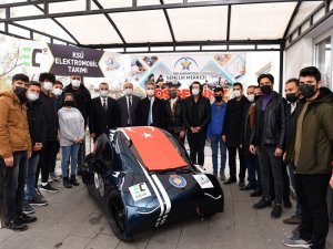 Kahramanmaraş’ta çöpler sanat eserine dönüştürüldü