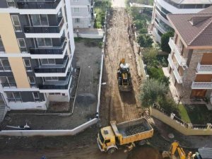 Nazilli Belediyesi yol çalışmaları ile rekor kırıyor