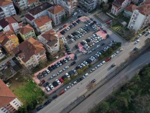 Gölcük’te 84 araçlık otopark trafiği rahatlattı