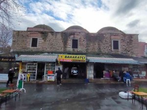 Mimarı bilinmiyor 400 yıldır dimdik ayakta