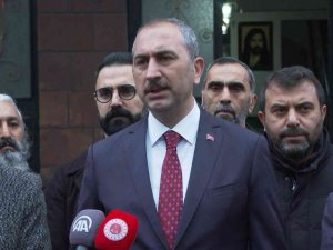 Adalet Bakanı Gül cemevini ziyaret etti: “Biz hep birlikte Türkiye’yiz”