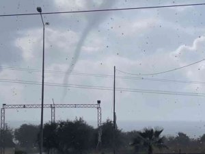 Alanya’da hortum korkuttu