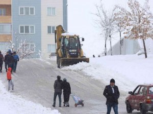 Meram Belediyesi ekipleri karla mücadele için sahada