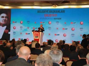 Aras, CHP çalıştayına katıldı